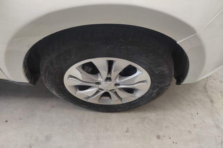 Used Land X5 2013 2.0T Manual Enjoyment Edition Right Front Wheel Hub