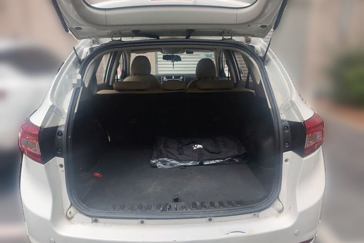 Used Land X5 2013 2.0T Manual Chuanling Edition Trunk