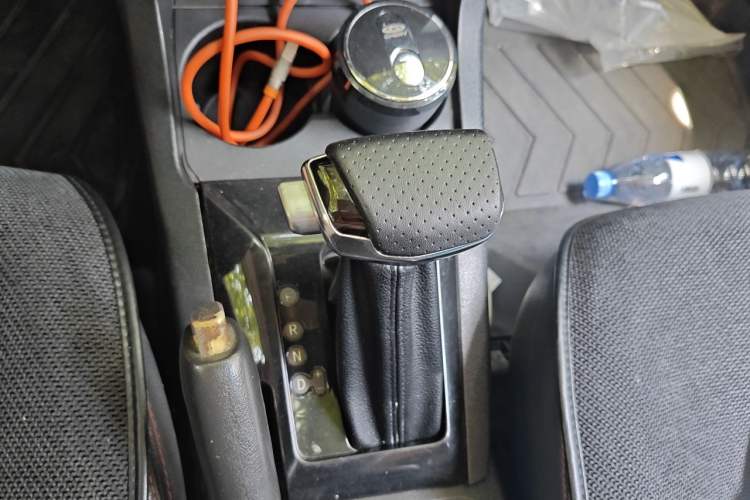 Used Land X5 2014 2.0T Automatic Innovation Edition Gear Lever