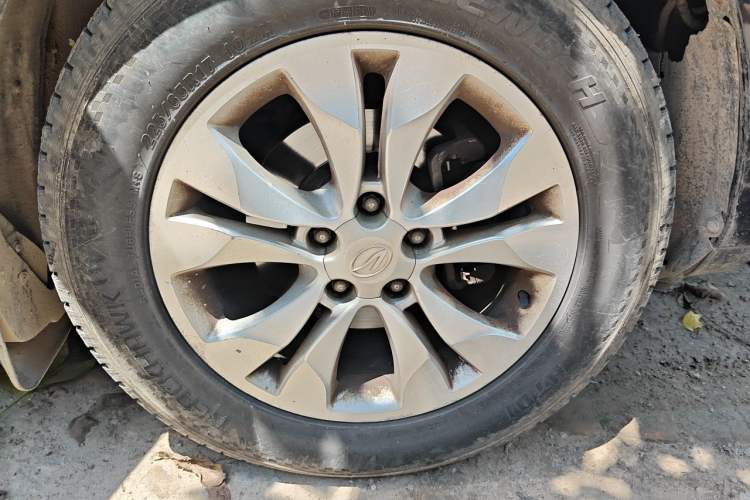 Used Land X5 2014 2.0T Automatic Innovation Edition Right Front Wheel Hub