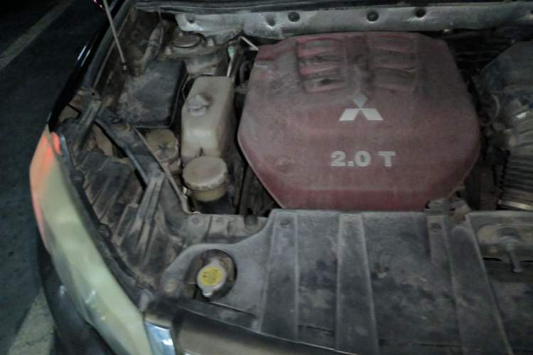 Used Land X5 2014 2.0T Automatic Enjoyment Version Engine Bay Right
