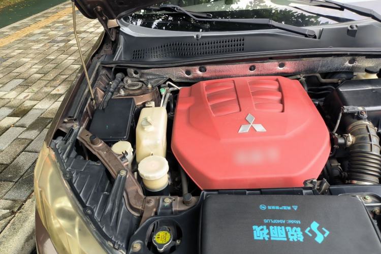 Used Land X5 2014 2.0T Automatic Innovation Edition Engine Bay Right