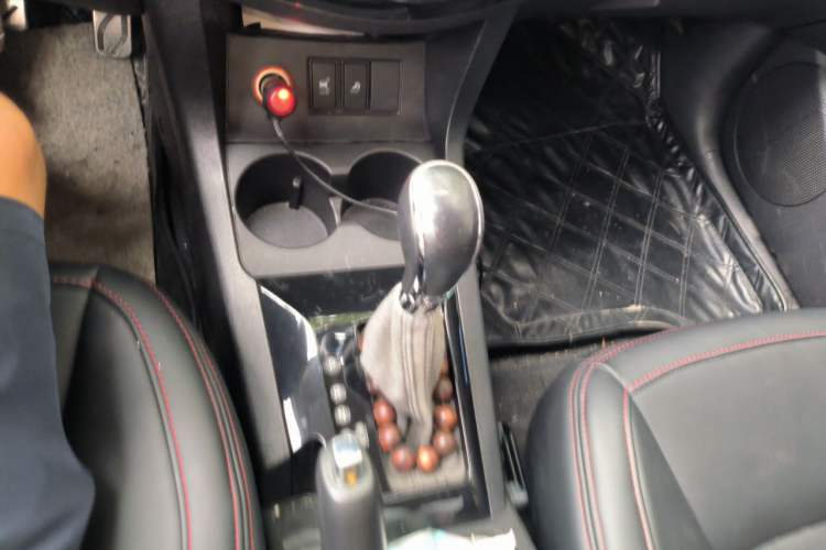 Used Land X5 2014 2.0T Automatic Innovation Edition Gear Lever