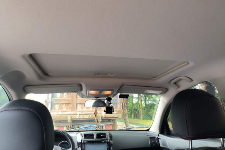 Used Land X5 2014 2.0T Automatic Innovation Edition Headliner