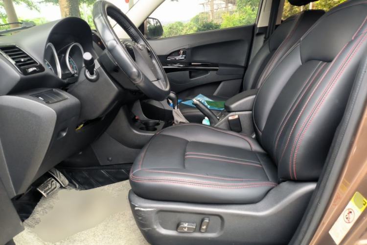 Used Land X5 2014 2.0T Automatic Innovation Edition Left Front Seat