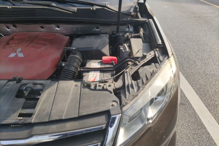 Used Land X5 2014 2.0T Automatic Enjoyment Version Engine Bay Left