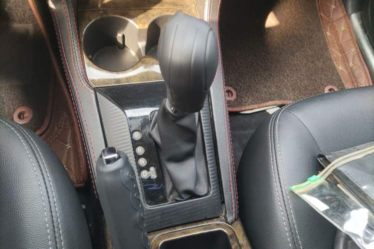Used Land X5 2014 2.0T Automatic Enjoyment Version Gear Lever