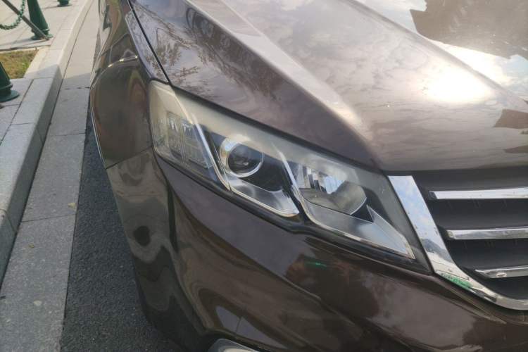 Used Land X5 2014 2.0T Automatic Enjoyment Version Right Front Headlight