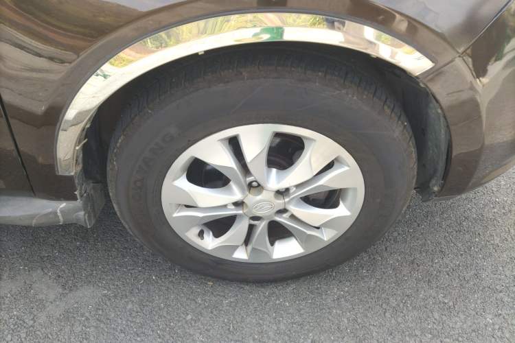 Used Land X5 2014 2.0T Automatic Enjoyment Version Right Front Wheel Hub