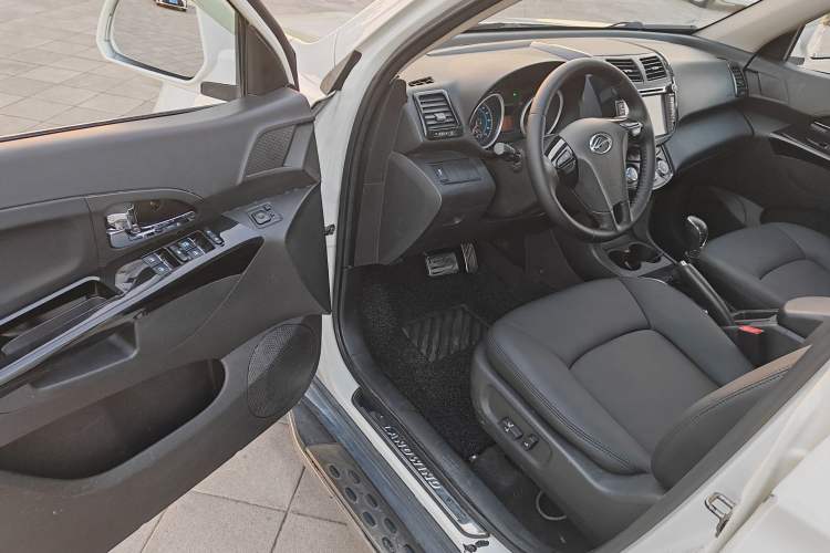 Used Land X5 2014 2.0T Automatic Innovation Edition Driver Seat