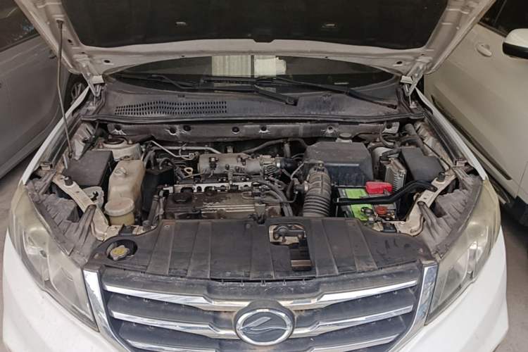 Used Land X5 2014 2.0T Automatic Enjoyment Version Engine Bay