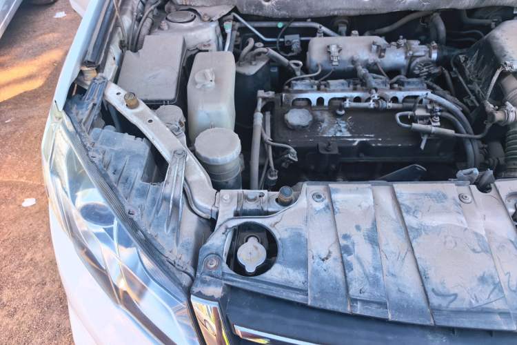 Used Land X5 2014 2.0T Automatic Innovation Edition Engine Bay Right