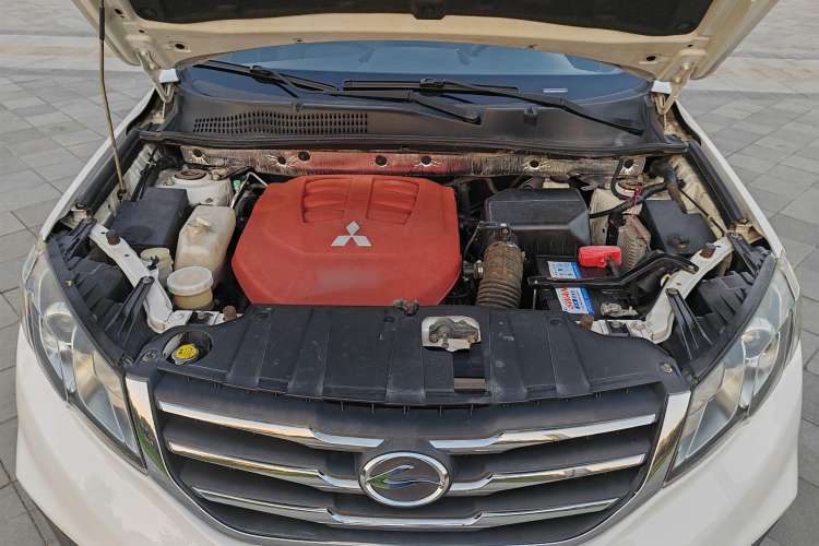 Used Land X5 2014 2.0T Automatic Innovation Edition Engine Bay