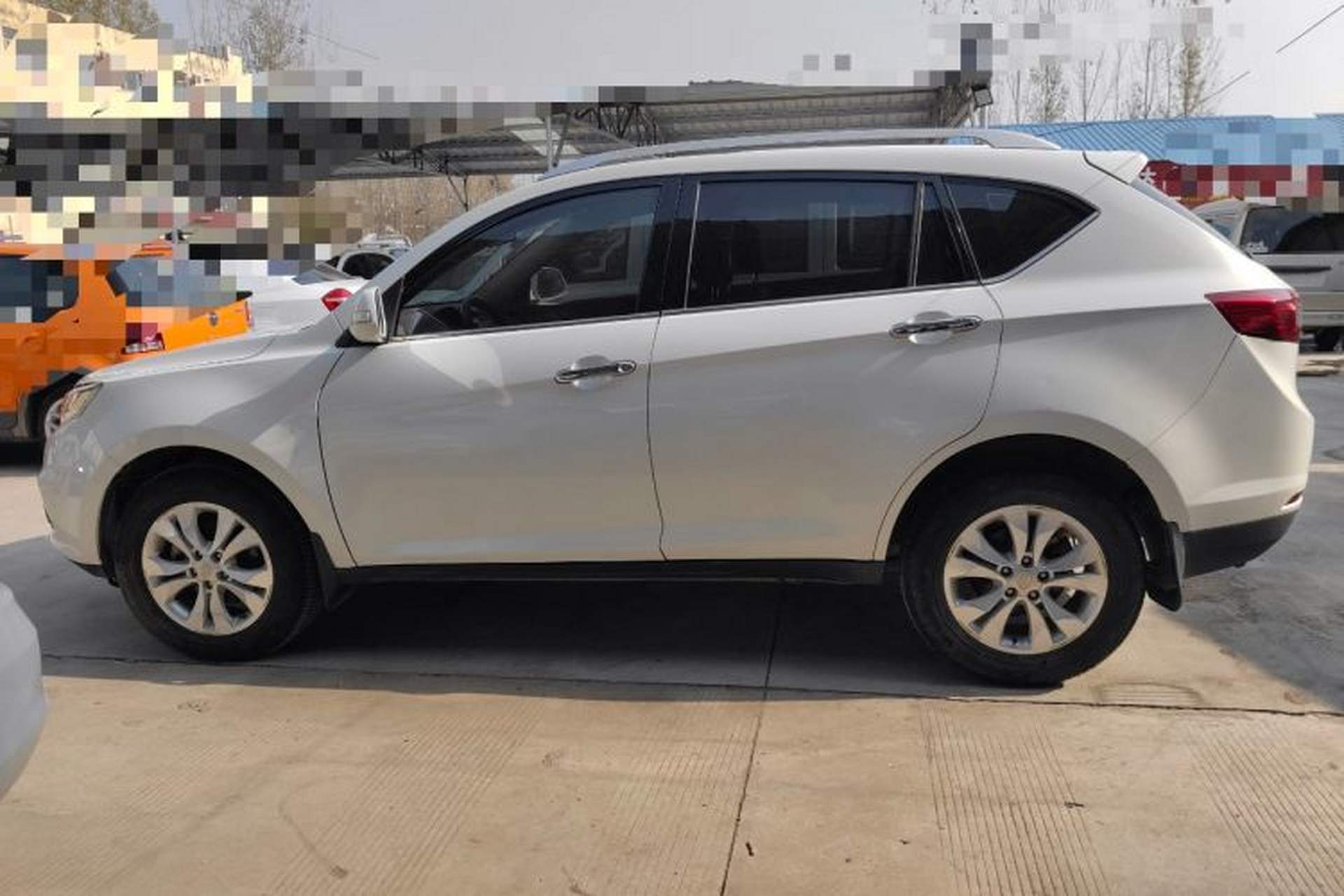 Used Land X5 2014 2.0T Automatic Enjoyment Version Exterior 4