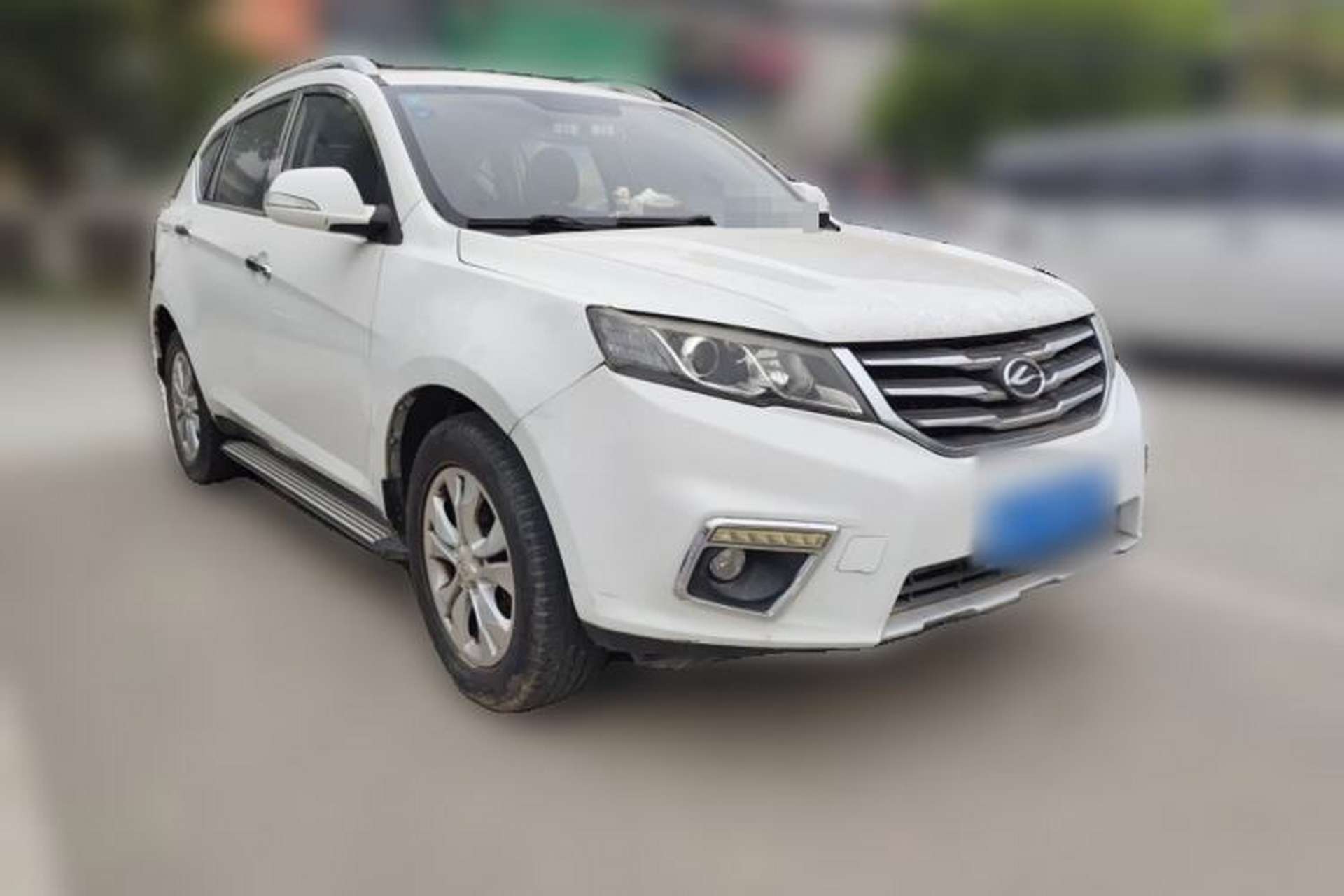 Used Land X5 2014 2.0T Automatic Innovation Edition Front Right 45 Deg