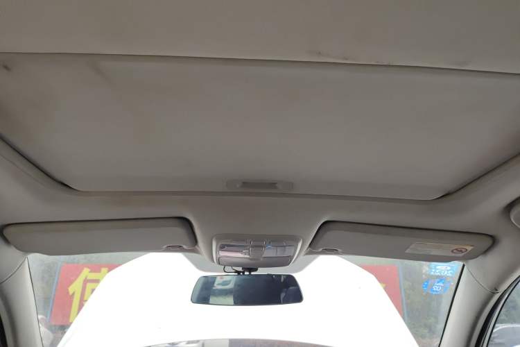 Used Land X5 2014 2.0T Automatic Innovation Edition Headliner