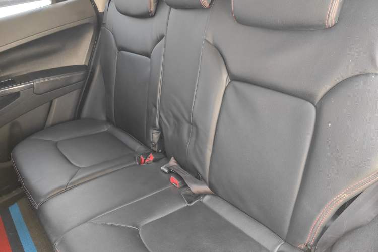 Used Land X5 2014 2.0T Automatic Enjoyment Version Interior 1