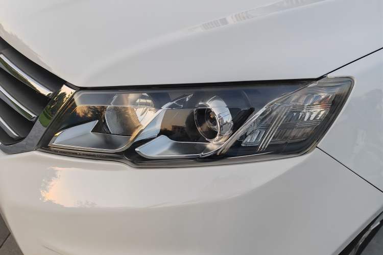 Used Land X5 2014 2.0T Automatic Innovation Edition Left Front Headlight