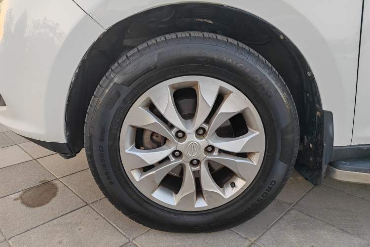 Used Land X5 2014 2.0T Automatic Innovation Edition Left Front Wheel Hub