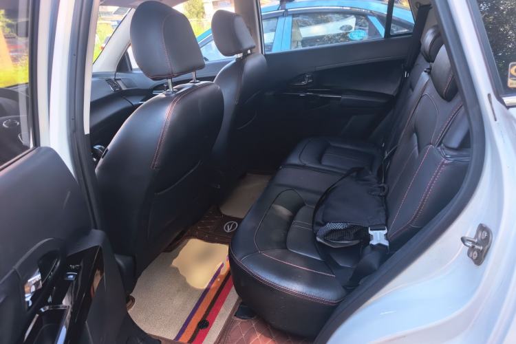 Used Land X5 2014 2.0T Automatic Innovation Edition Left Rear Seat