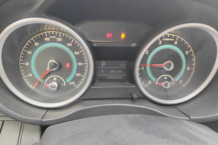 Used Land X5 2014 2.0T Automatic Enjoyment Version Odometer Close Up