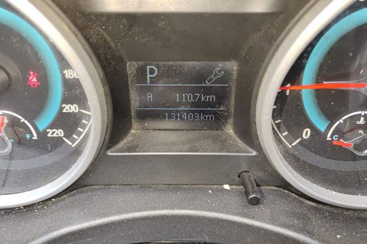 Used Land X5 2014 2.0T Automatic Innovation Edition Odometer Close Up
