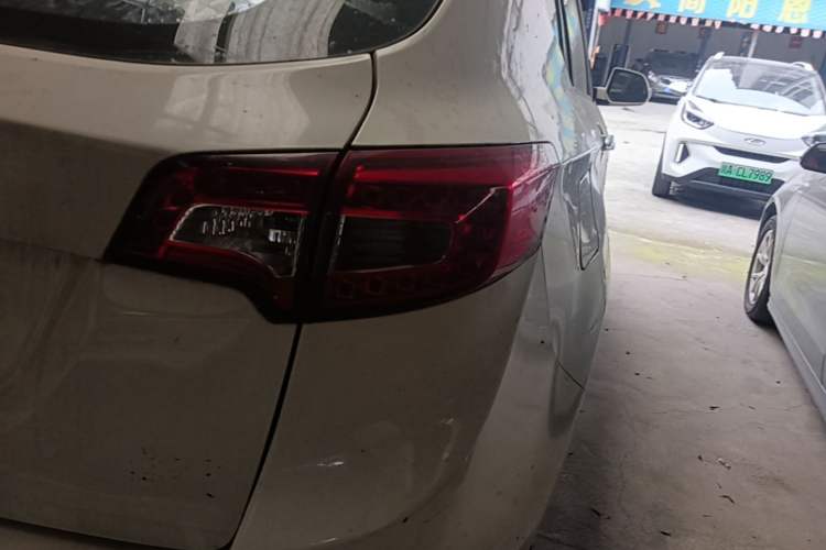 Used Land X5 2014 2.0T Automatic Enjoyment Version Right Rear Taillight