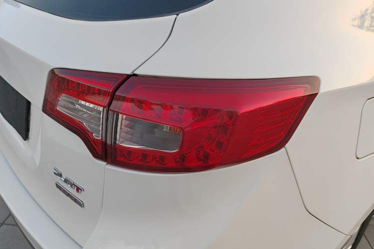 Used Land X5 2014 2.0T Automatic Innovation Edition Right Rear Taillight