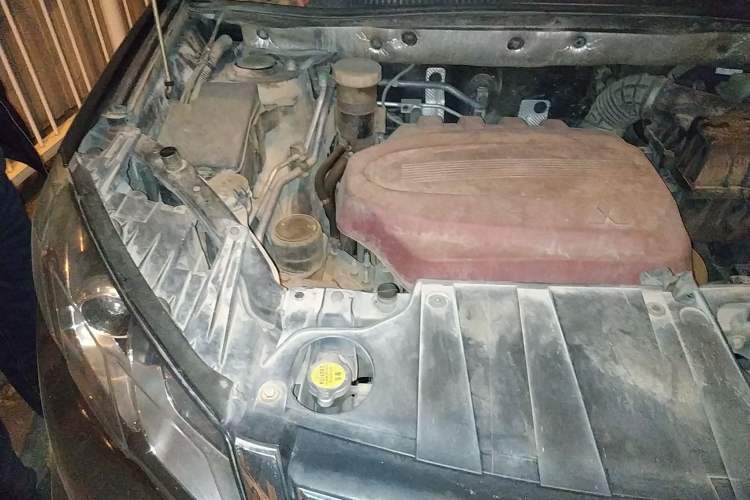 Used Land X5 2015 1.5T CVT Innovation Edition Engine Bay Right