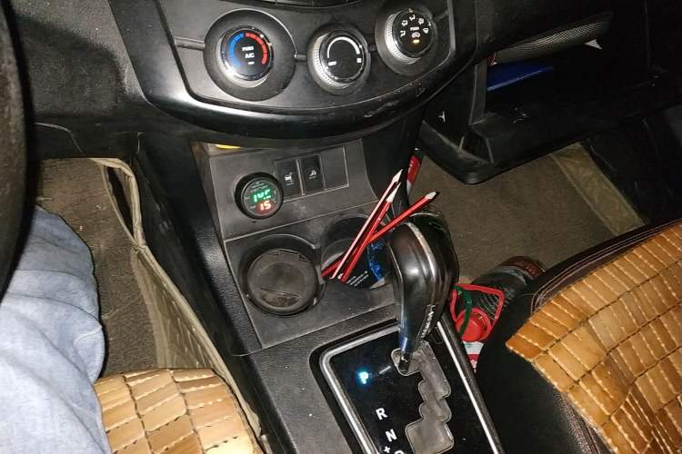 Used Land X5 2015 1.5T CVT Innovation Edition Gear Lever