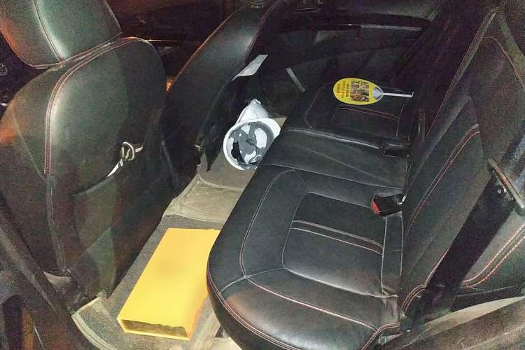 Used Land X5 2015 1.5T CVT Innovation Edition Left Rear Seat