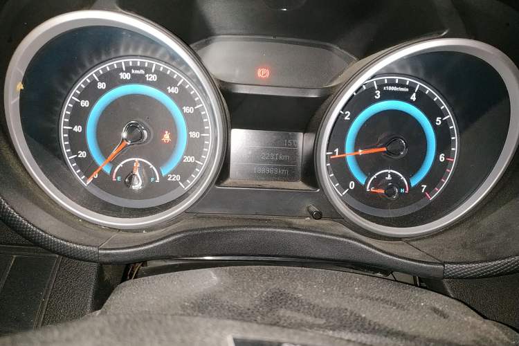Used Land X5 2015 1.5T CVT Innovation Edition Odometer Close Up