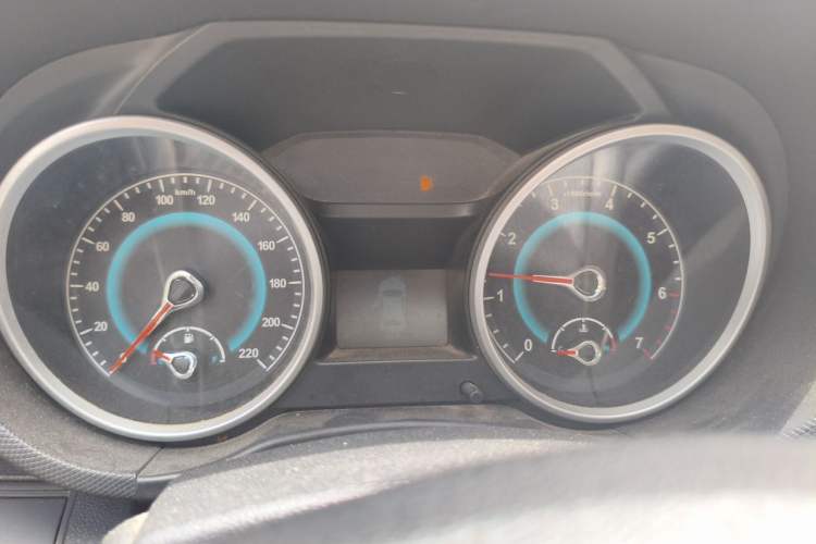 Used Land X5 2015 1.5T Manual Innovation Edition Instrument Cluster