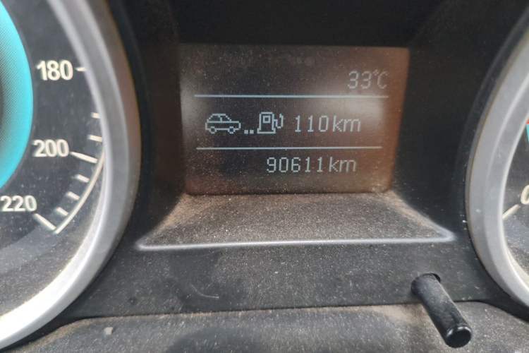 Used Land X5 2015 1.5T Manual Innovation Edition Odometer Close Up