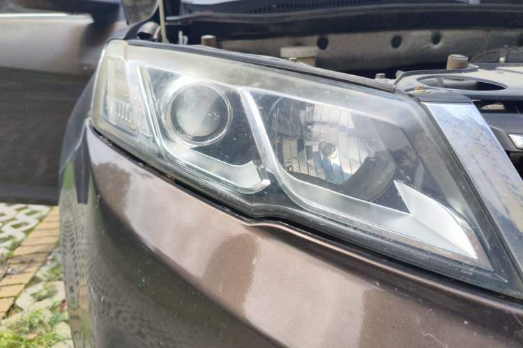 Used Land X5 2015 1.5T Manual Innovation Edition Right Front Headlight