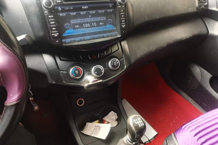 Used Land X5 2015 1.5T Manual Enjoyment Edition Audio And AC Panel