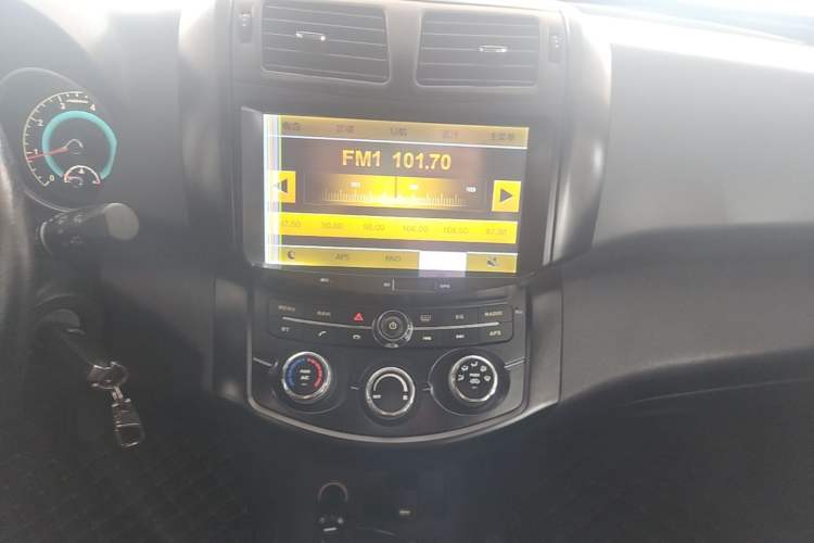 Used Land X5 2015 1.5T Manual Innovation Edition Audio And AC Panel