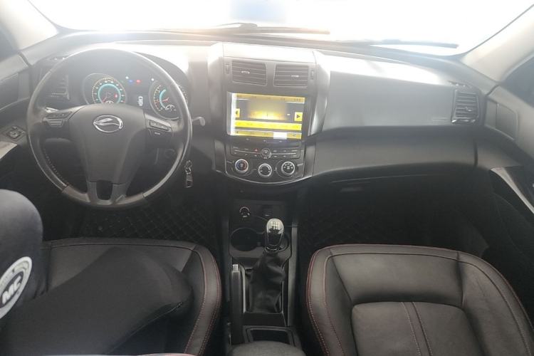 Used Land X5 2015 1.5T Manual Innovation Edition Center Console