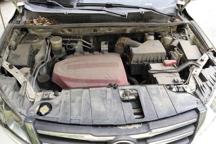 Used Land X5 2015 1.5T Manual Innovation Edition Engine Bay
