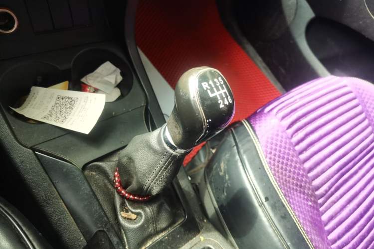 Used Land X5 2015 1.5T Manual Enjoyment Edition Gear Lever