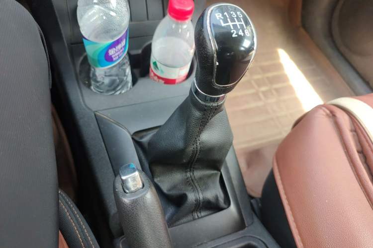Used Land X5 2015 1.5T Manual Enjoyment Edition Gear Lever