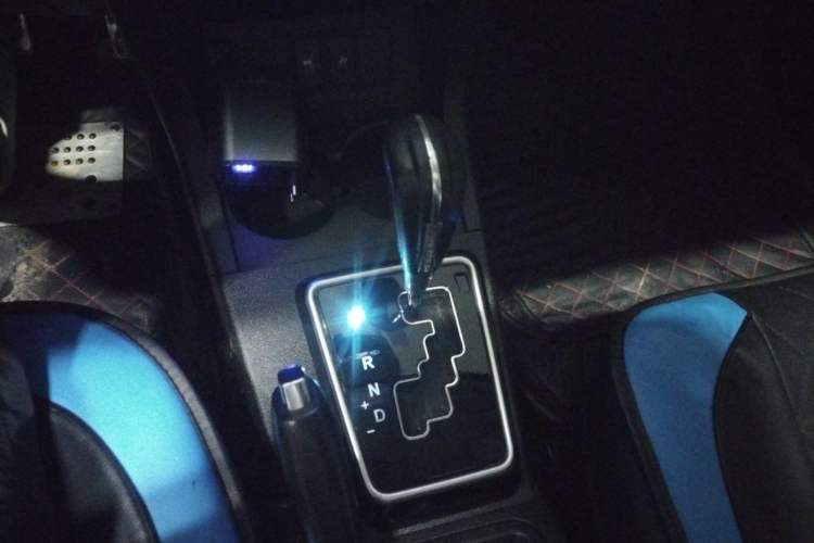 Used Land X5 2015 1.5T CVT Innovation Edition Gear Lever