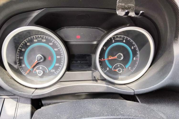 Used Land X5 2015 1.5T Manual Innovation Edition Instrument Cluster