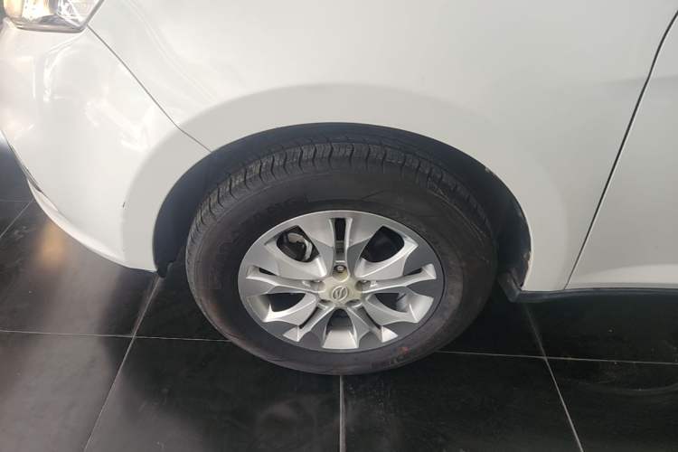 Used Land X5 2015 1.5T Manual Innovation Edition Left Front Wheel Hub