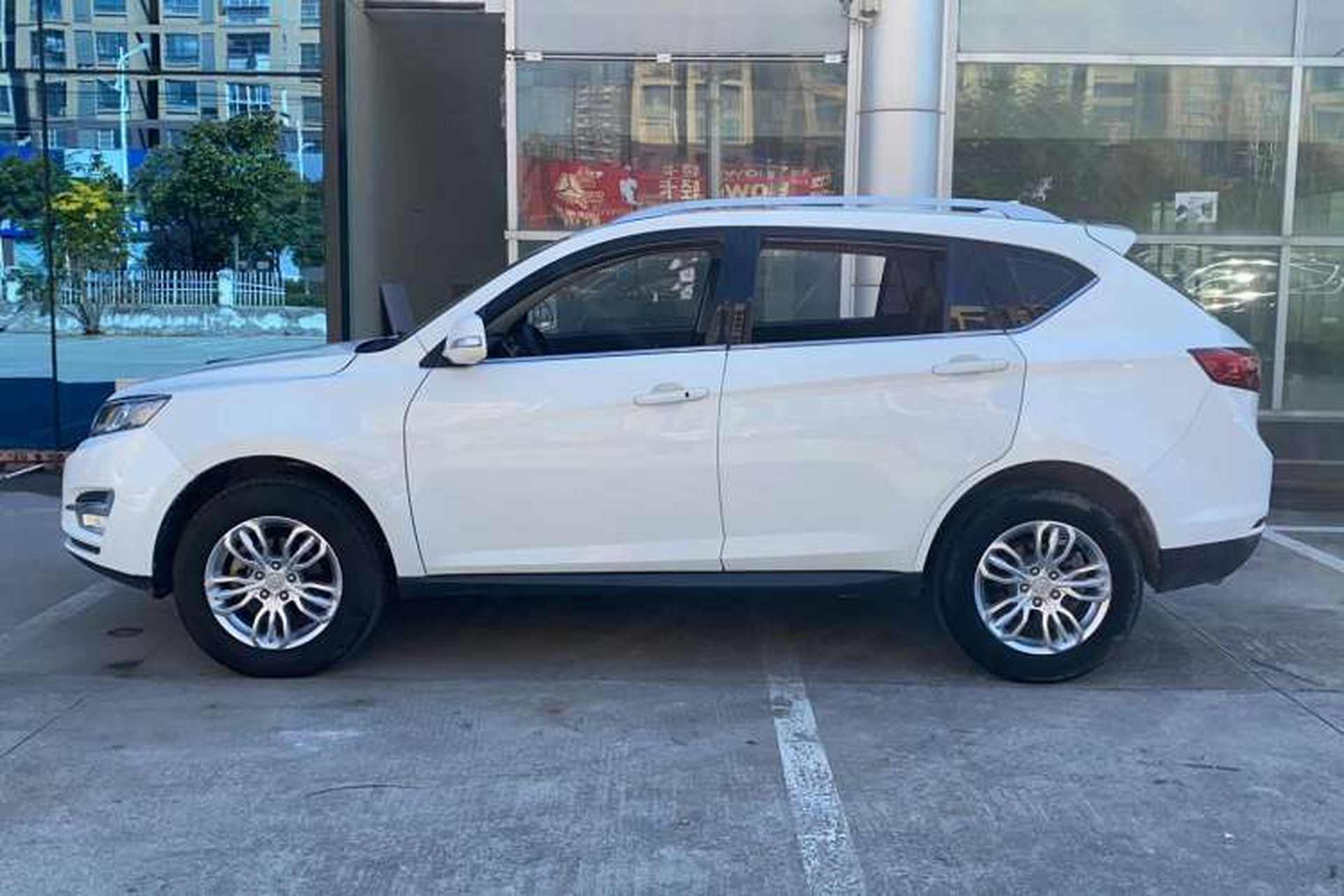 Used Land X5 2015 1.5T Manual Enjoyment Edition Left Side