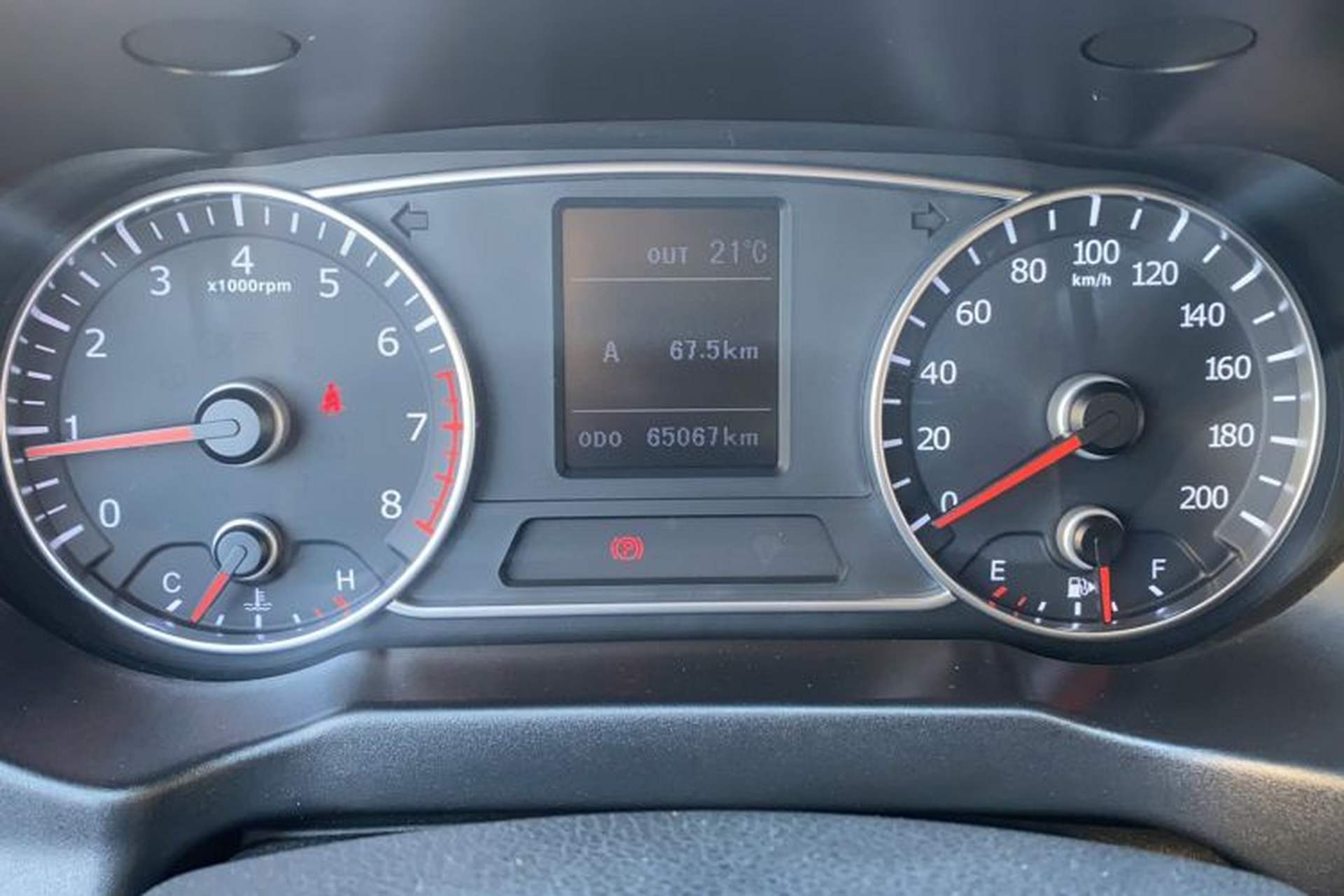 Used Land X5 2015 1.5T Manual Enjoyment Edition Odometer Close Up