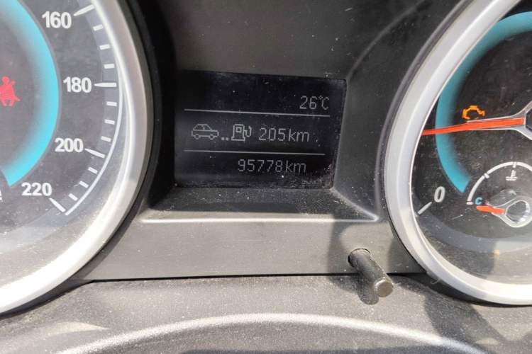 Used Land X5 2015 1.5T Manual Innovation Edition Odometer Close Up