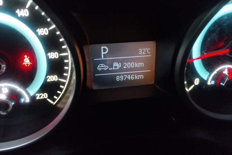 Used Land X5 2015 1.5T CVT Innovation Edition Odometer Close Up