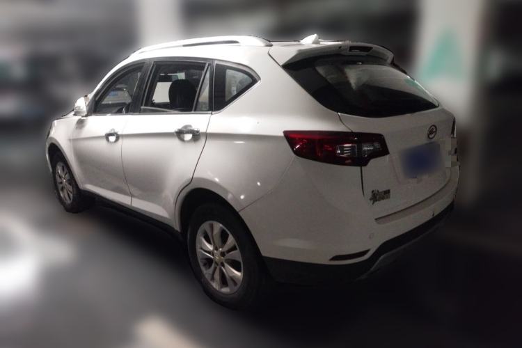Used Land X5 2015 1.5T CVT Innovation Edition Rear Left 45 Deg