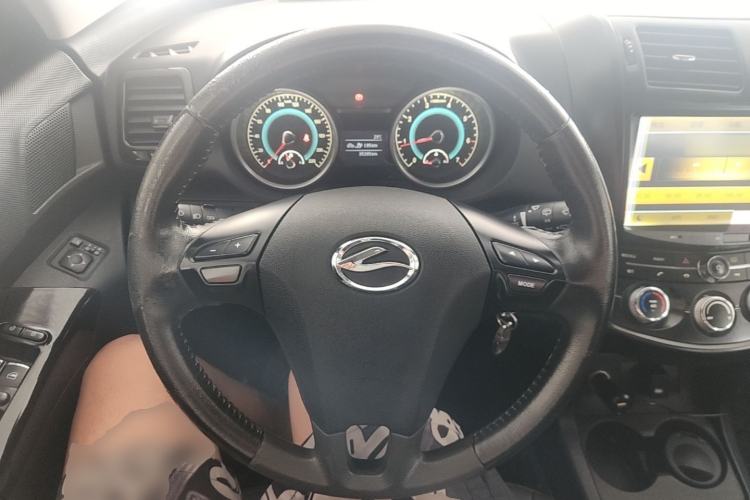 Used Land X5 2015 1.5T Manual Innovation Edition Steering Wheel